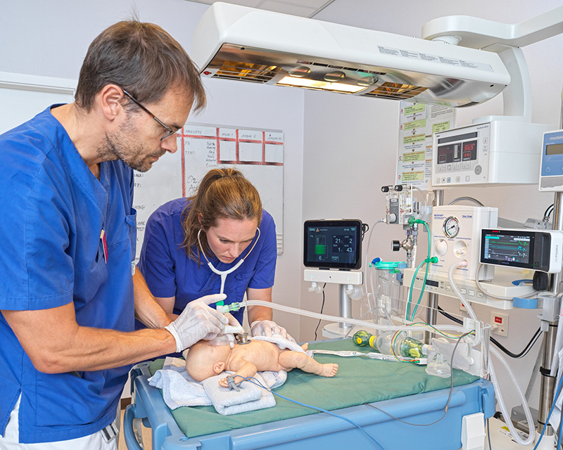 Neo100-Neopuff-Newborn-01-scaled